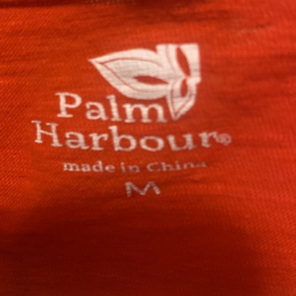 Red and gold top - Picture 2 of 5